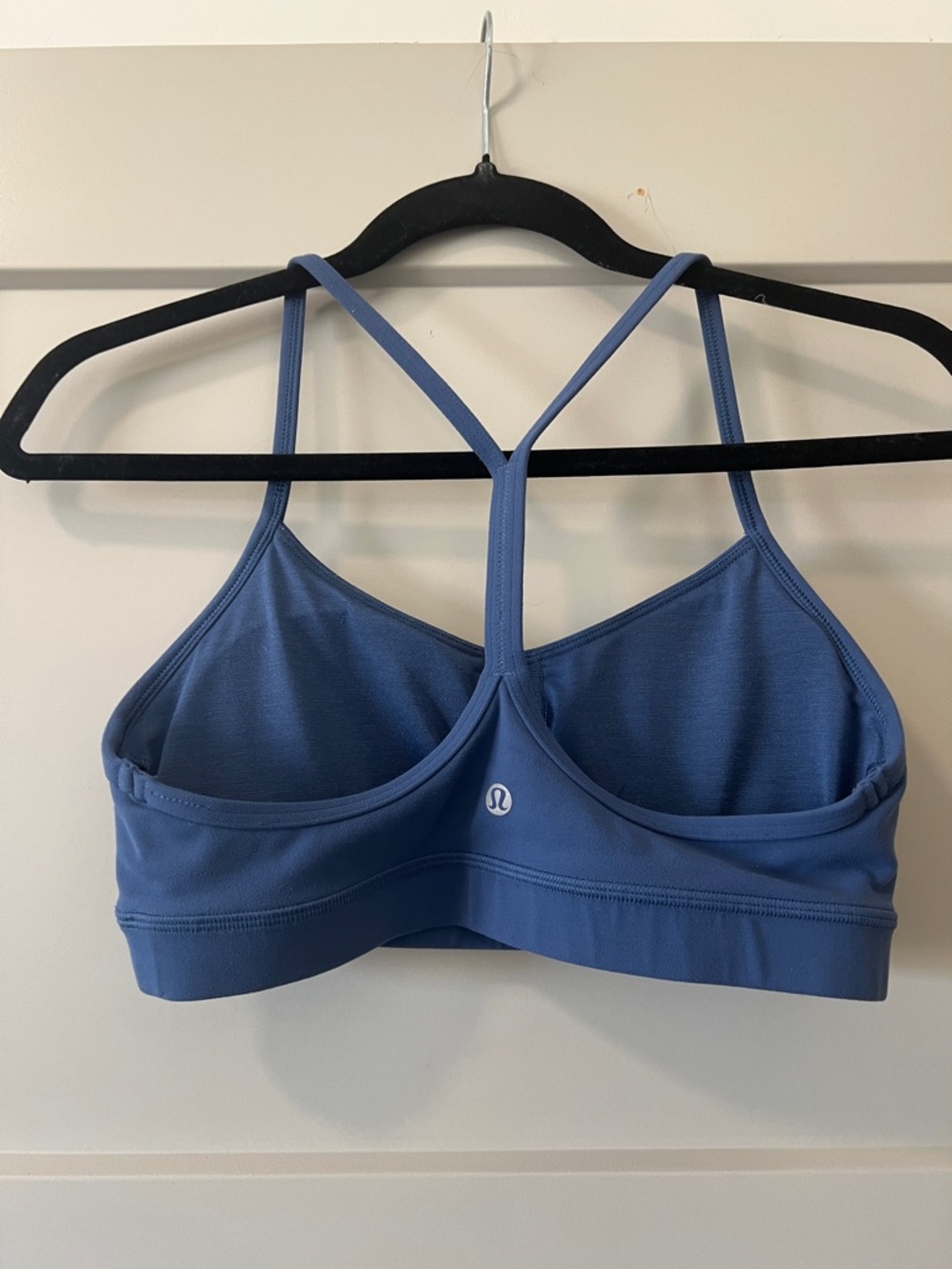 Lululemon flow y bra size 8 color blue - Picture 2 of 4